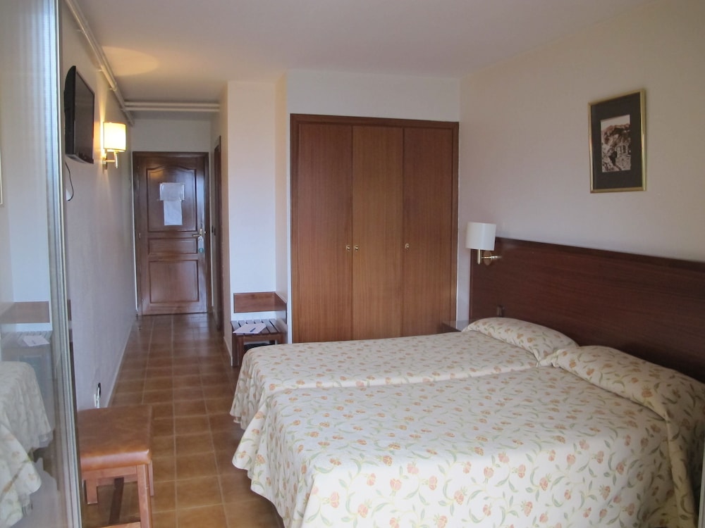 Room With Forfait Included In Grandvalira, 2 Adults photo 2