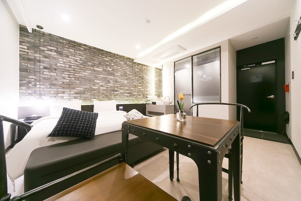 Standard Room - Photo 6