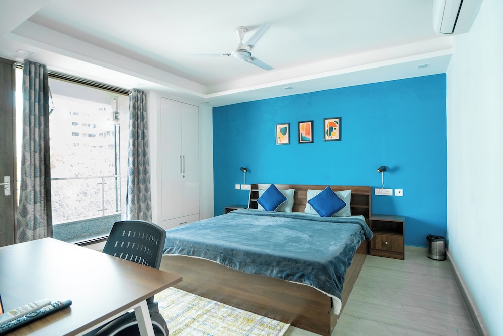 4BHK Apartment photo 1