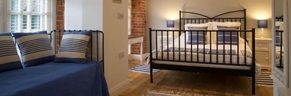 Deluxe Room, Ensuite photo 3