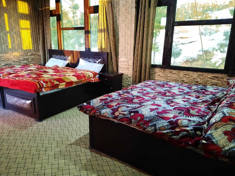 Deluxe Triple Room photo 2