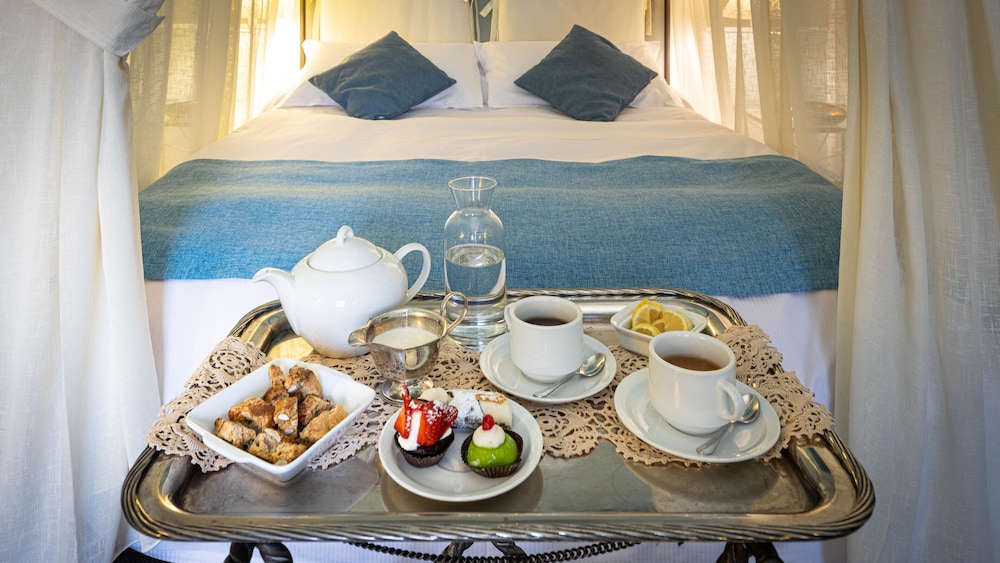 Comfort Room photo 2