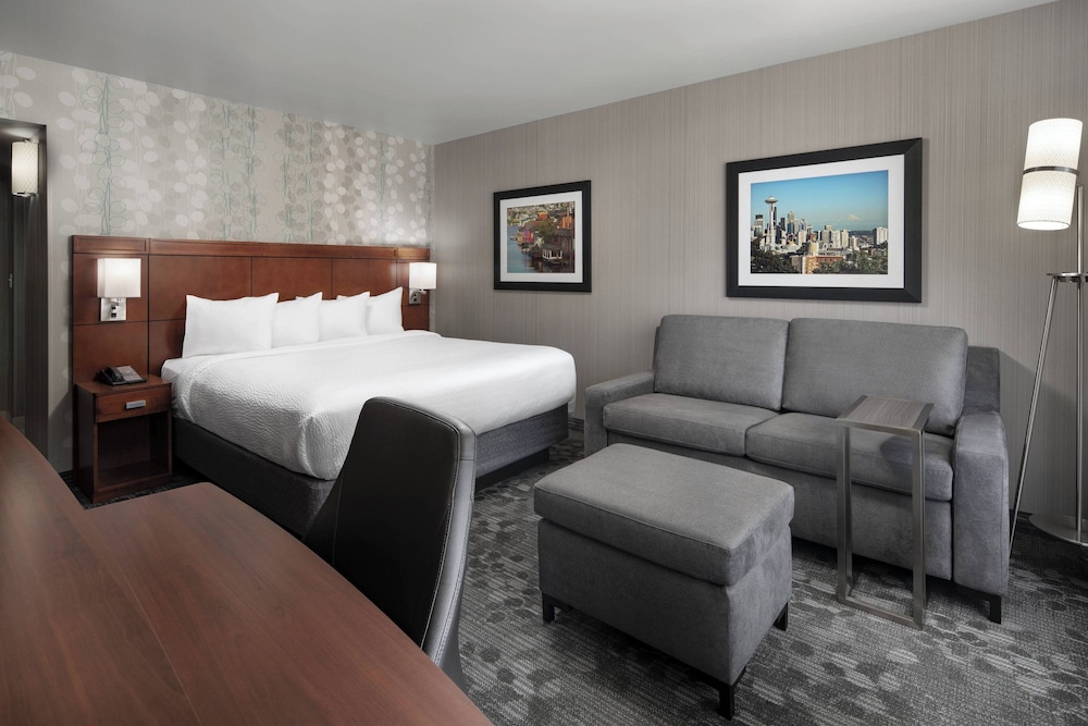 Suite, 1 Bedroom, Lake View photo 1