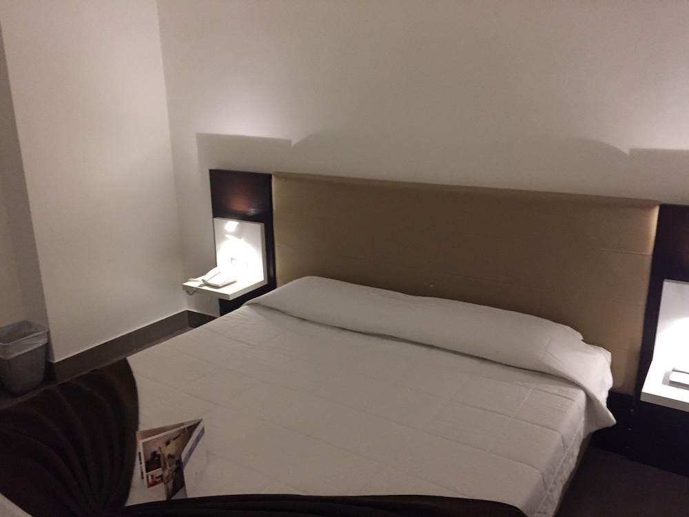 Superior Double Room (With Gym Access) photo 3