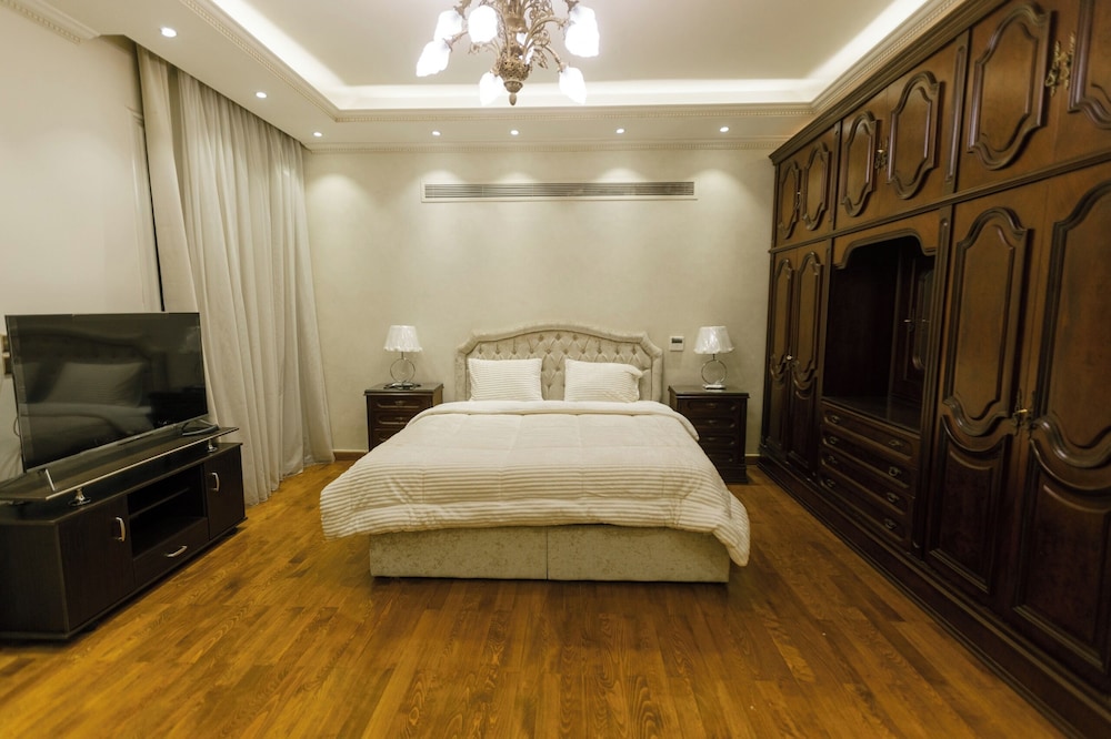 Classic Villa, Air conditioning, Pool View photo 1
