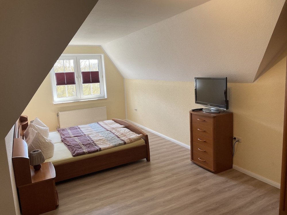 Apartment photo 2