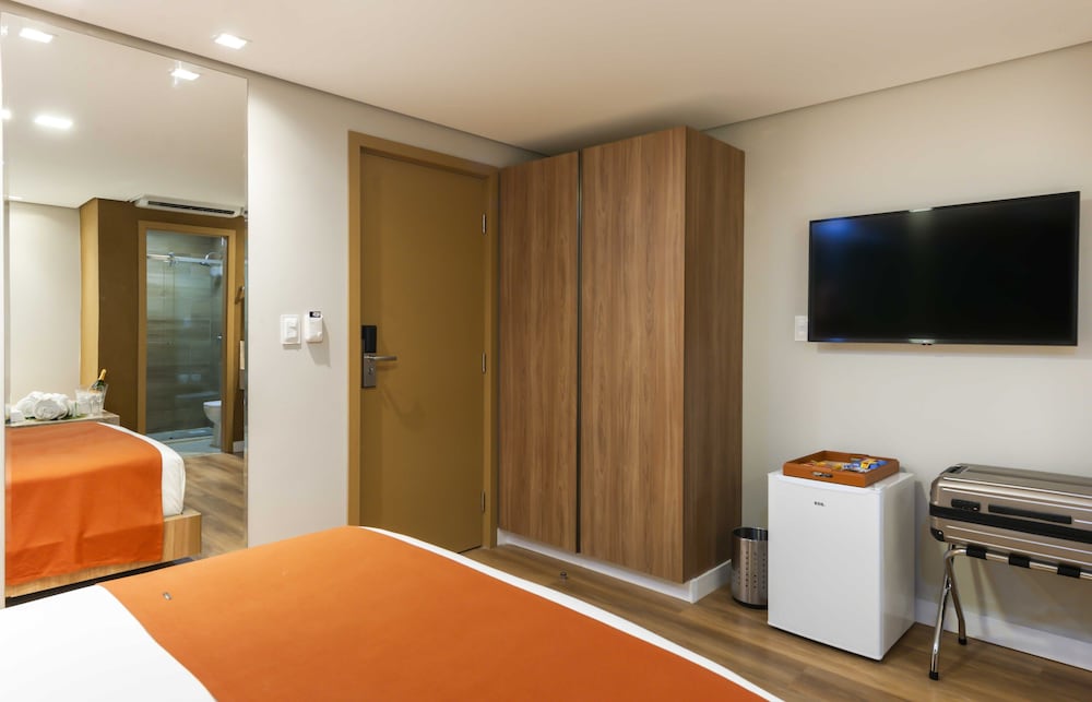 Deluxe Double Room, Jetted Tub photo 3