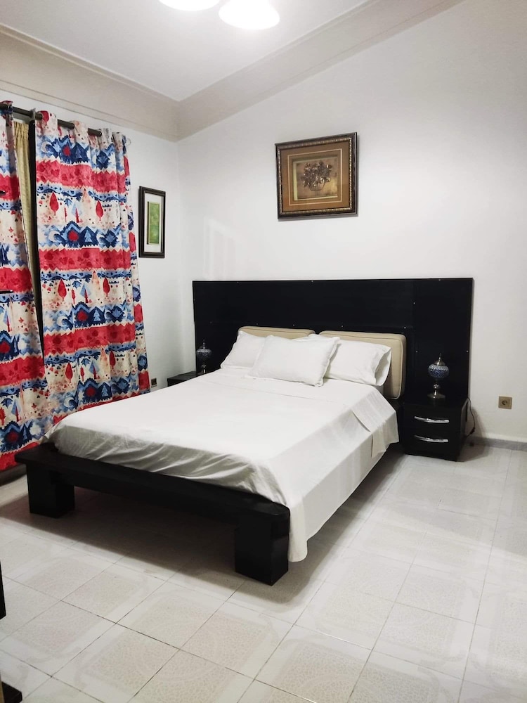 House, 4 Bedrooms, Smoking, Private Pool
