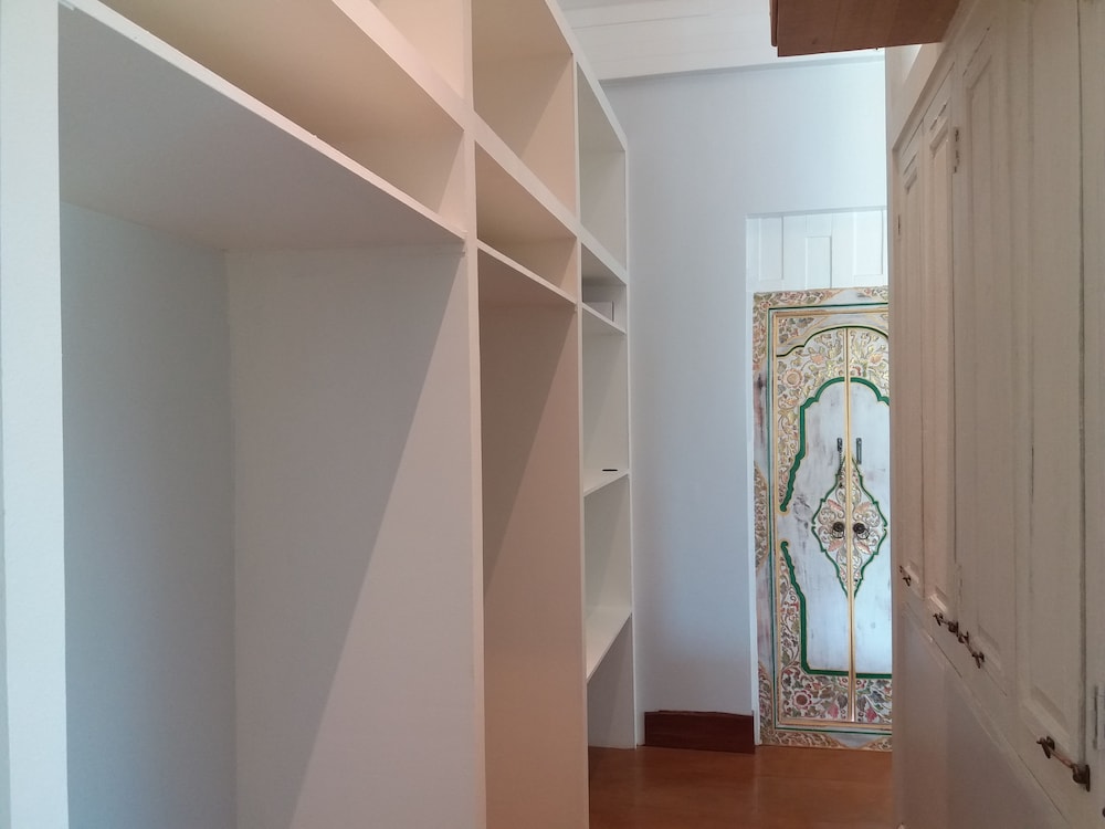 Deluxe House photo 3