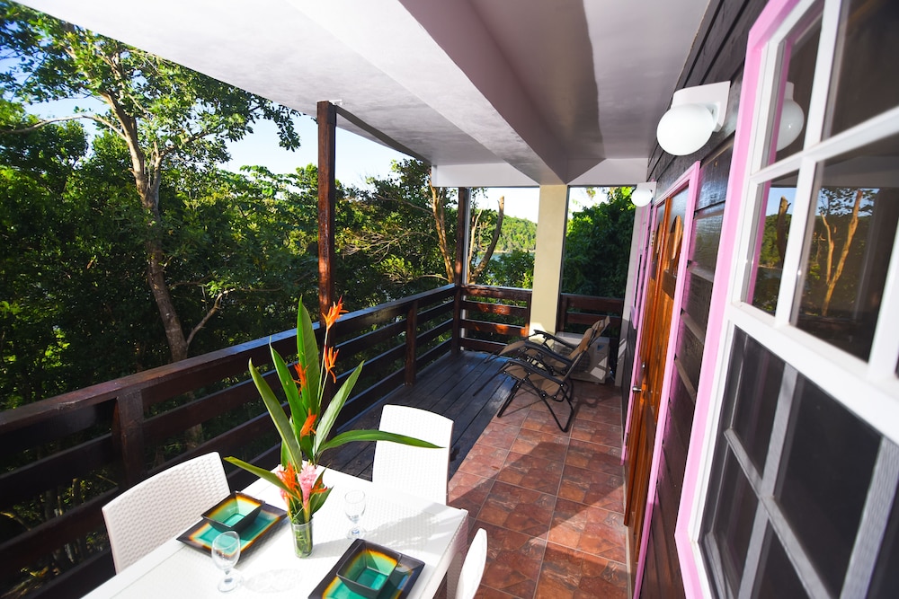 Premier Apartment, 1 Bedroom, Ocean View, Sea Facing photo 2