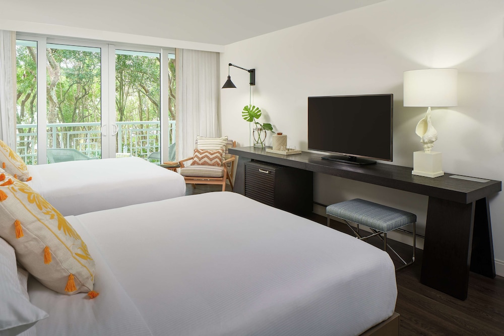 Room, 2 Queen Beds (Partial Waterfront) - Photo 2