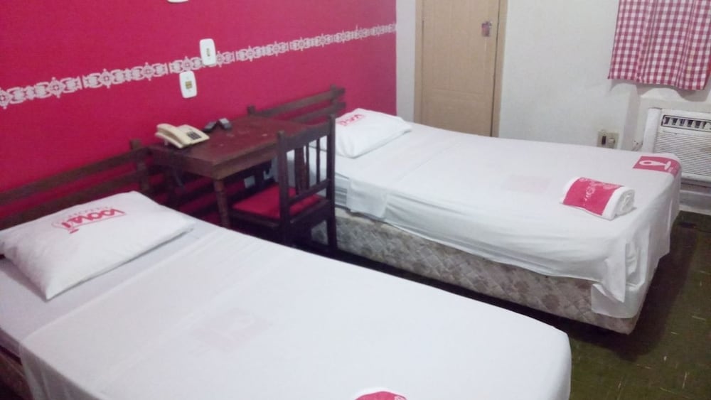 Economy Twin Room, City View photo 3