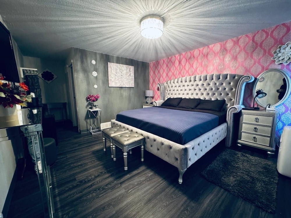 Economy Room