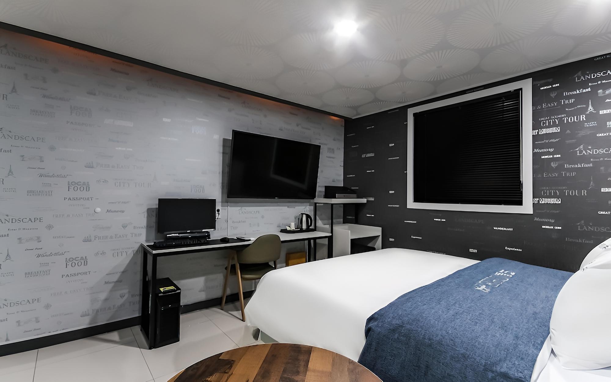 Room (Standard room (PC Netflix TV Disney a) - Photo 11