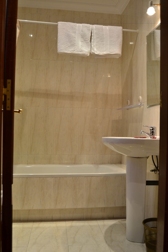 Superior Triple Room photo 2