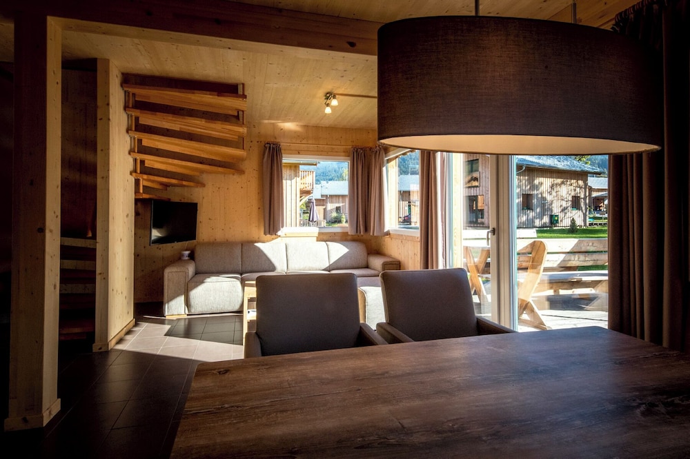 Chalet # 44a  mit 3 Schlafzimmern, IR-Sauna & Whirlpool