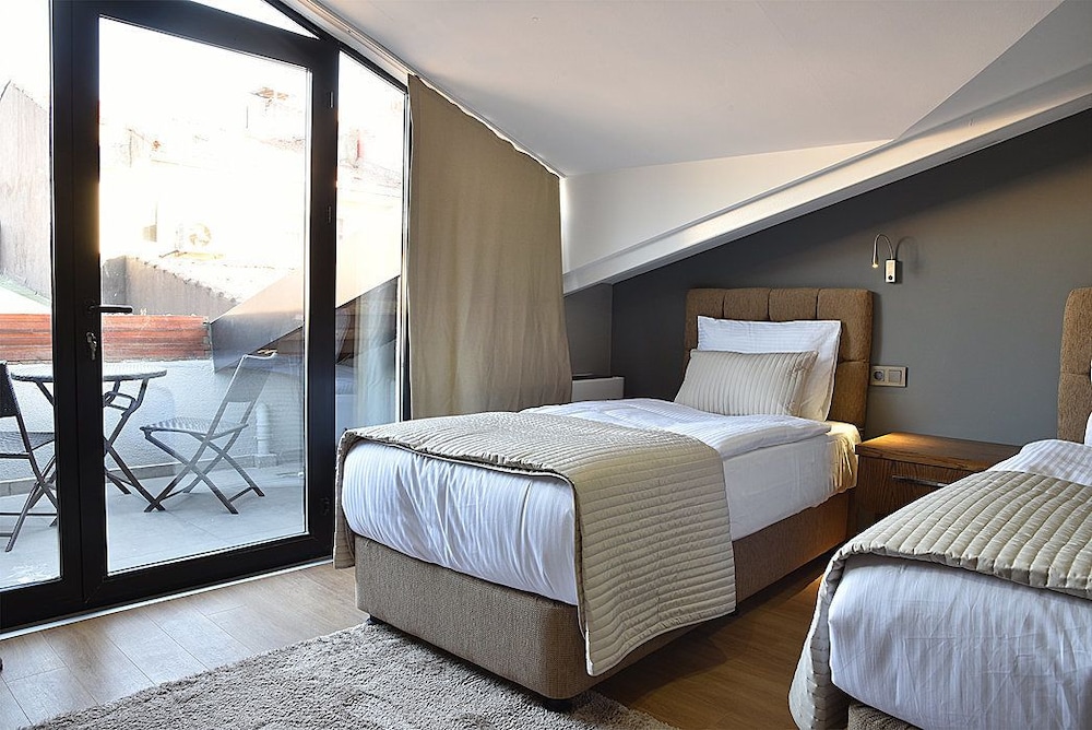 Economy Double or Twin Room, Balcony photo 1