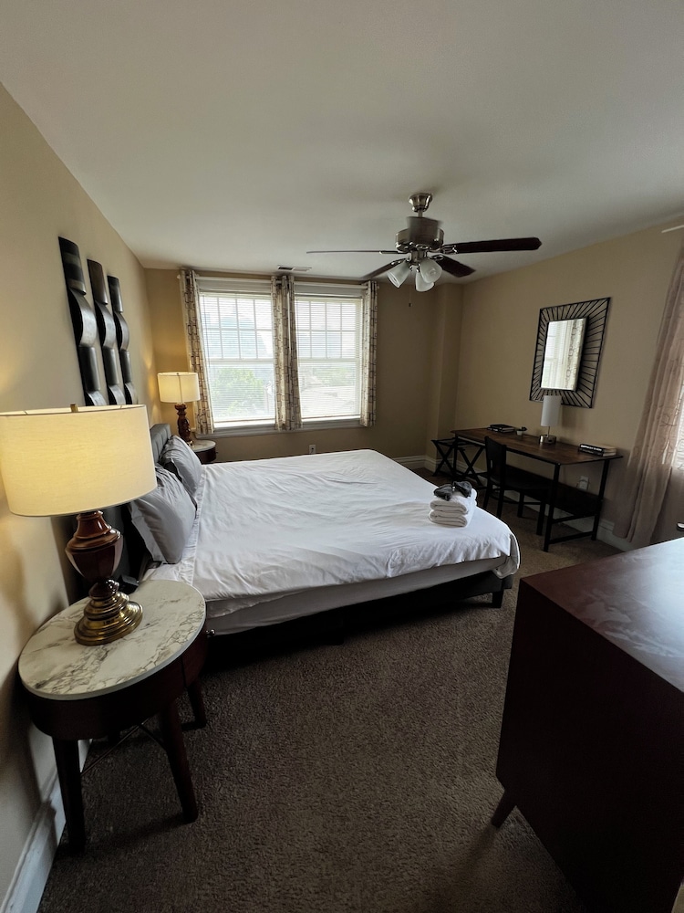 Basic Apartment, 2 Bedrooms, Non Smoking photo 1