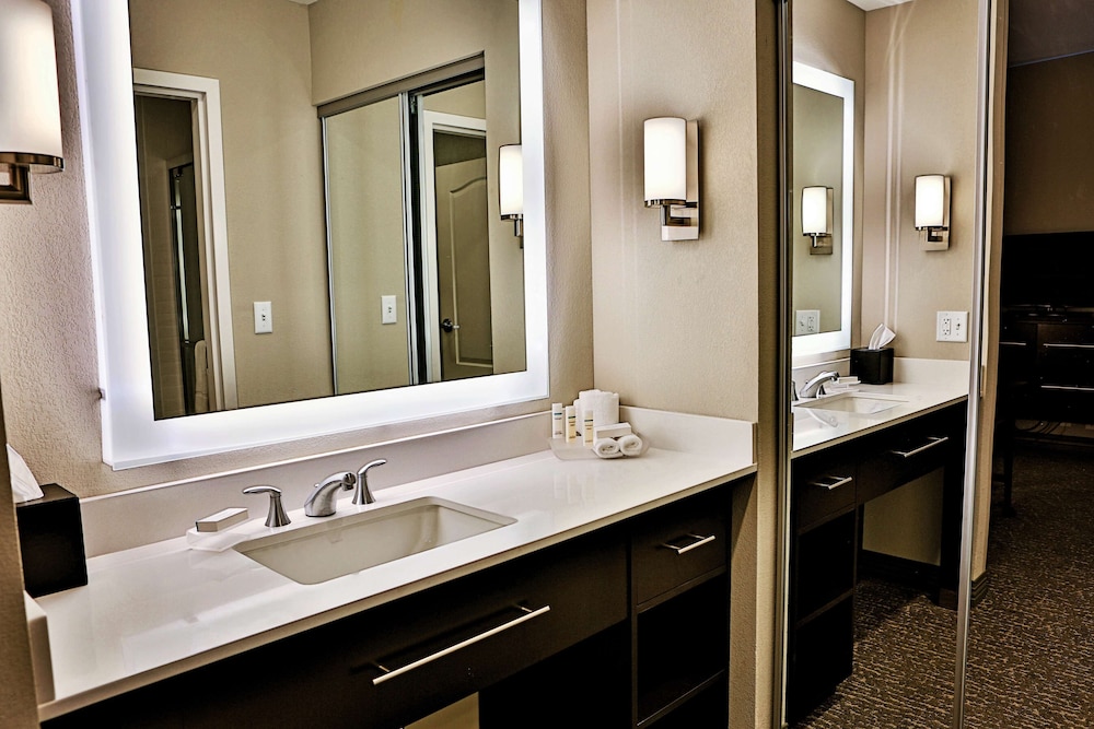 Premium Suite, 1 Bedroom, Non Smoking - Photo 7