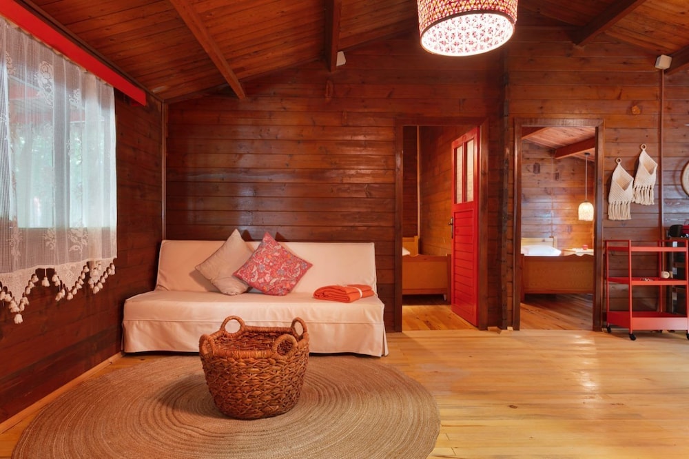 Family Bungalow photo 1