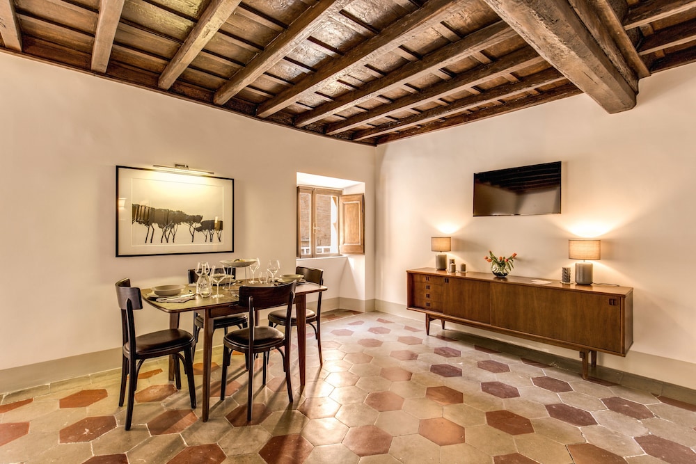 Grand Apartment (Banchi Vecchi) photo 1