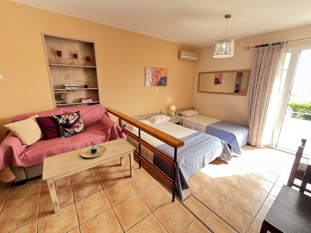 Apartment, Mezzanine (No3) photo 2