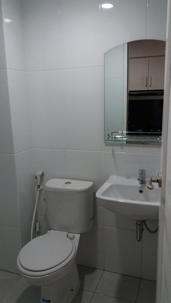 Basic Apartment photo 3