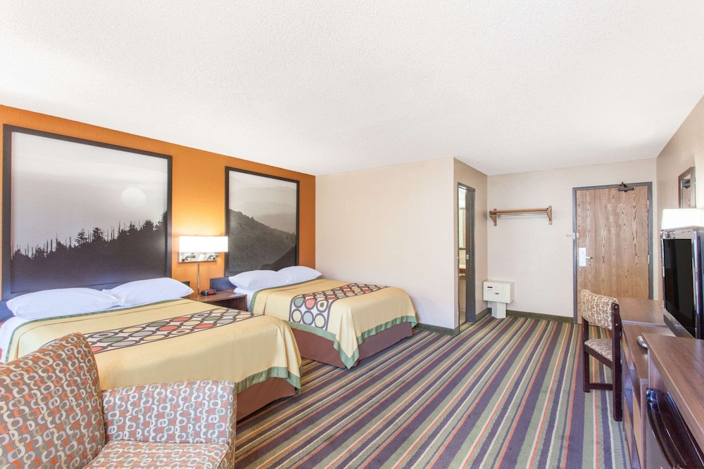 Room, 2 Double Beds, Smoking photo 2