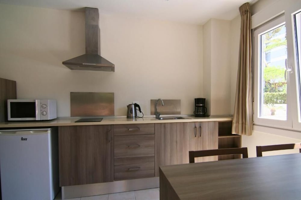 Apartment, Hot Tub, Ground Floor photo 2