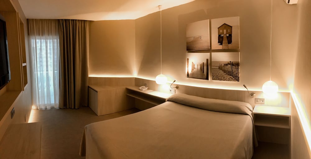 Standard Double Room - Photo 7