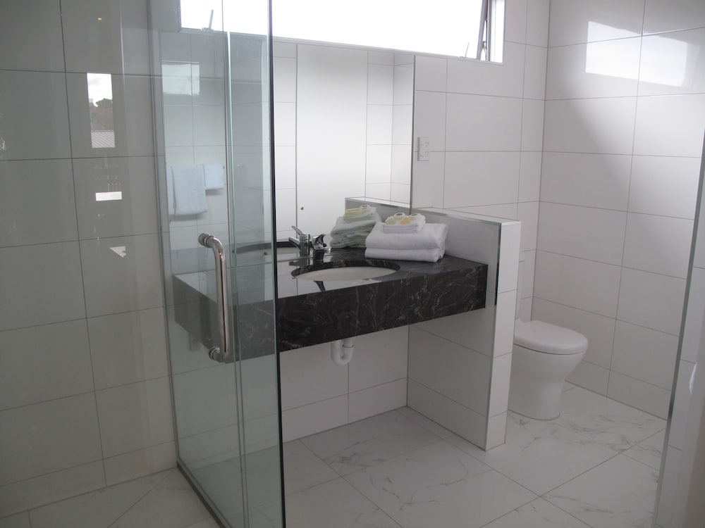 Family Apartment, 2 Bedrooms (family unit) - Photo 10