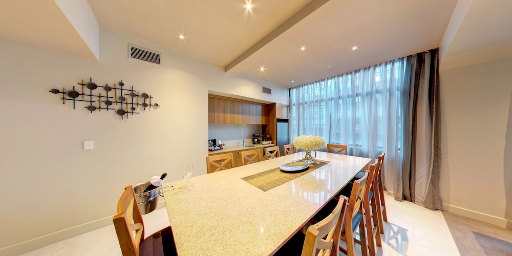 Suite, 1 Bedroom thumbnail 6