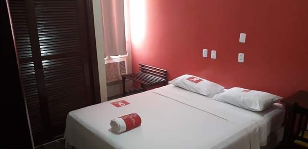 Economy Quadruple Room, City View photo 3