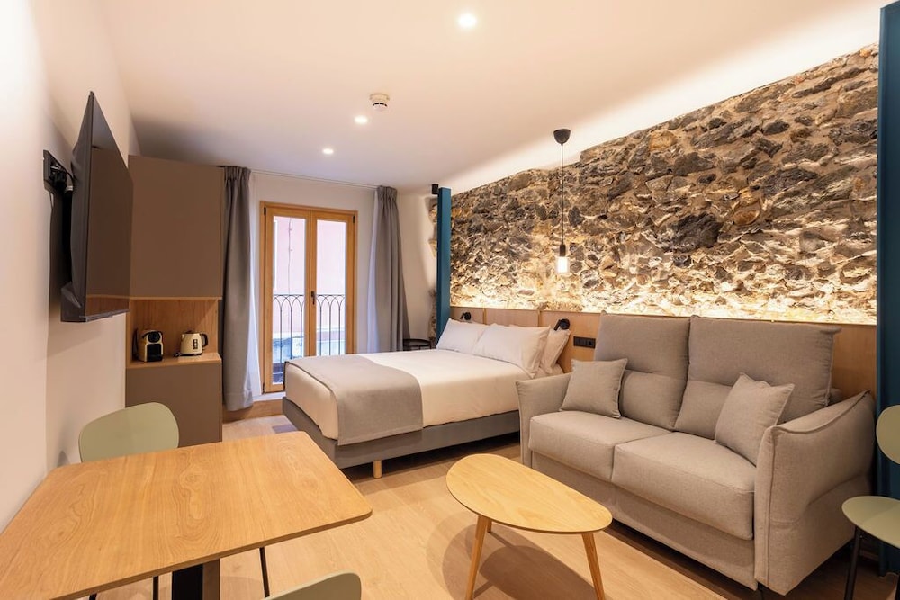 Deluxe Studio, City View