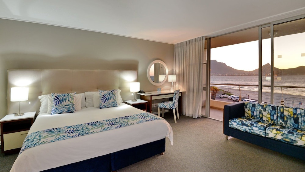Full Sea Facing King or Twin Room - Photo 7