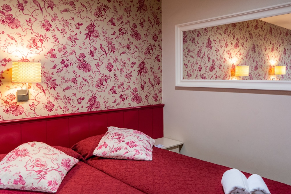 City Double or Twin Room - Photo 4