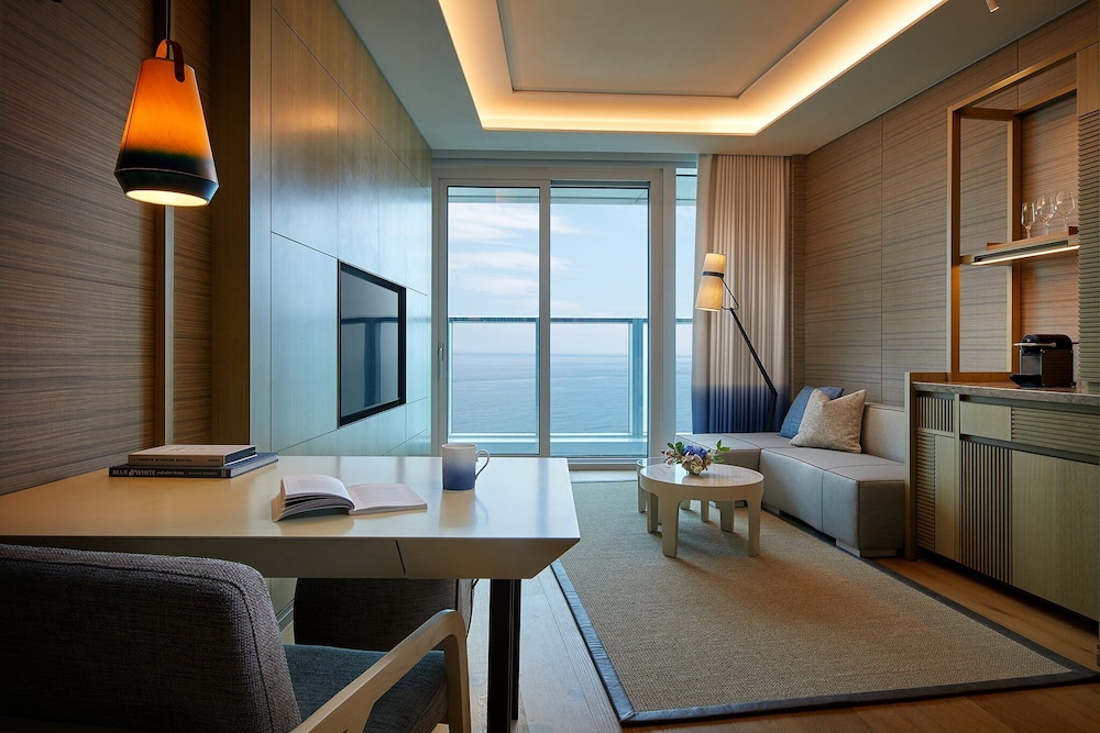 Deluxe Suite Twin Mipo Harbor View (Dalmaji-Gil View) - Photo 1