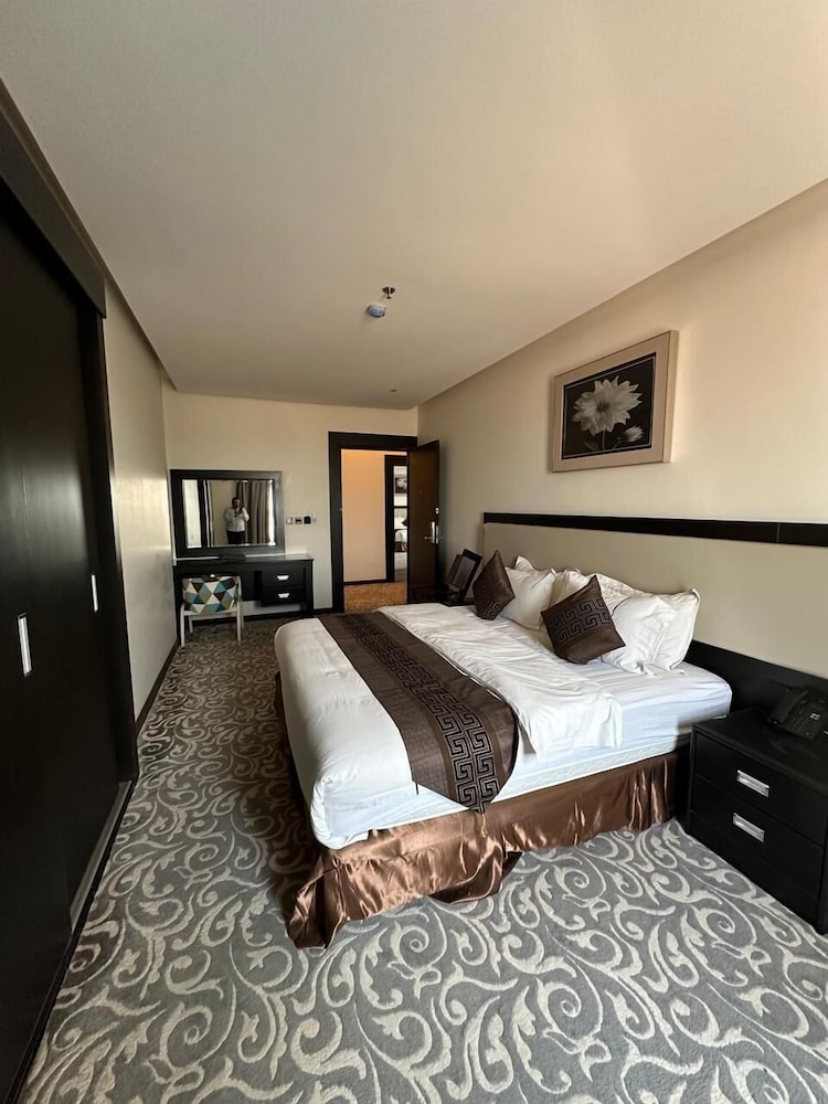 Executive Suite, 1 King Bed