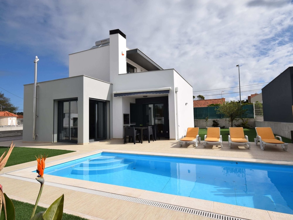 Villa photo 1