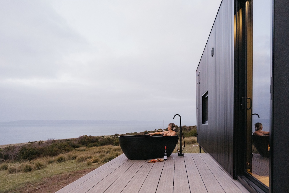 Luxury Cabin photo 2