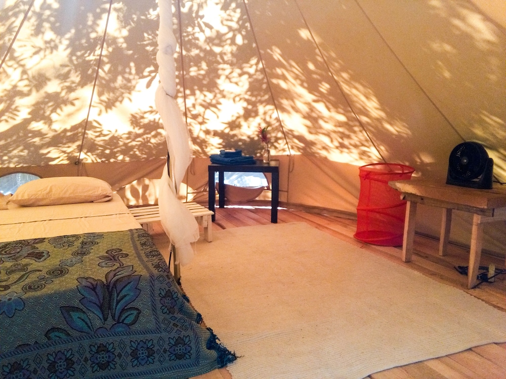 Comfort Tent, Balcony photo 2