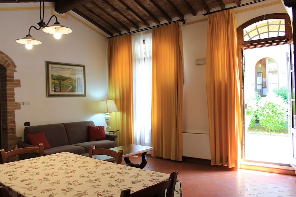 Standard Apartment, Accessible, Non Smoking (4 People) photo 2