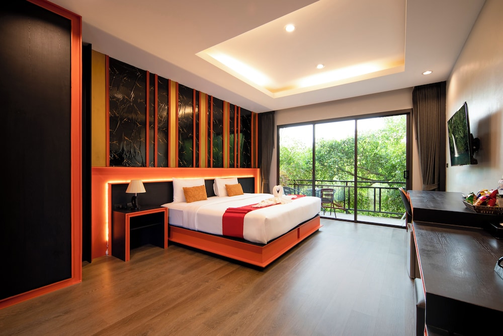 Deluxe Double or Twin Room, Pool View