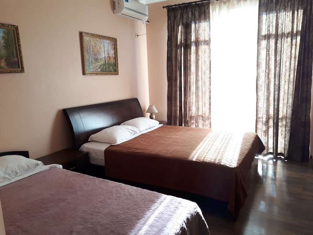 Deluxe Triple Room photo 1