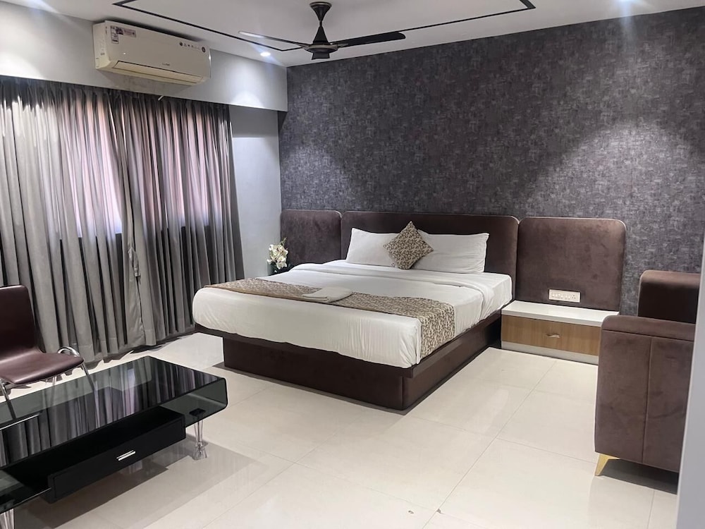 Superior Room, Garden View