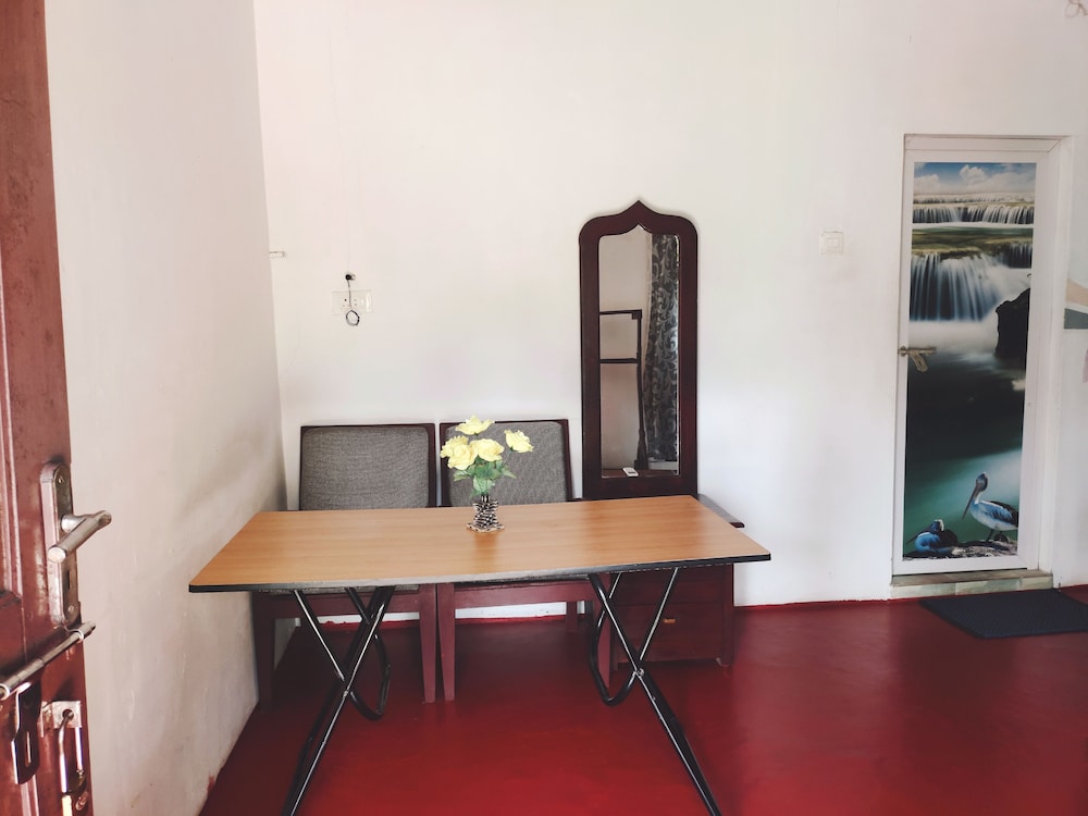 Traditional Twin Room, 2 Double Beds, Smoking photo 2