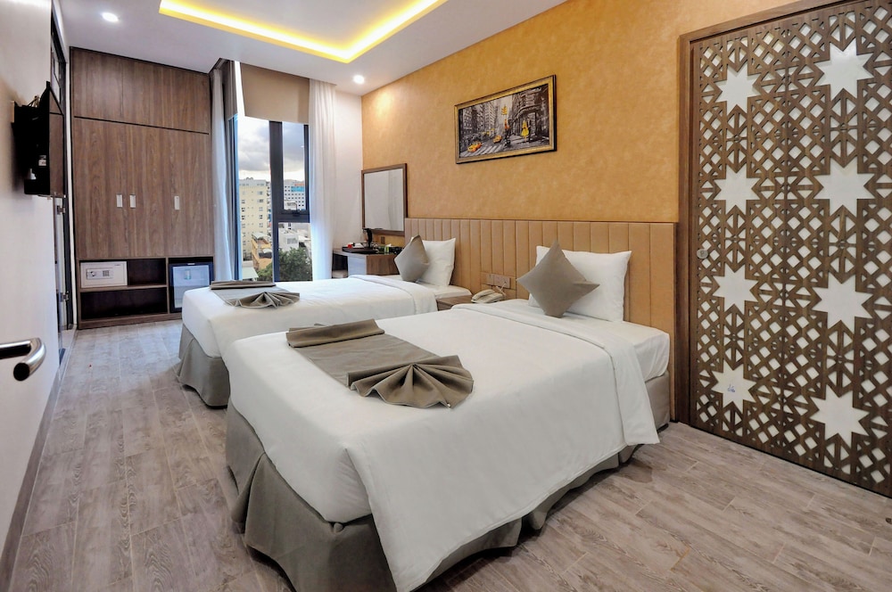Deluxe Triple Room