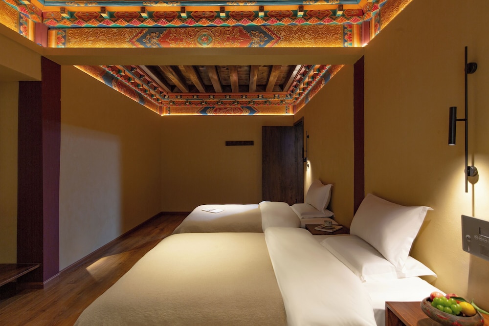 Signature Twin Room