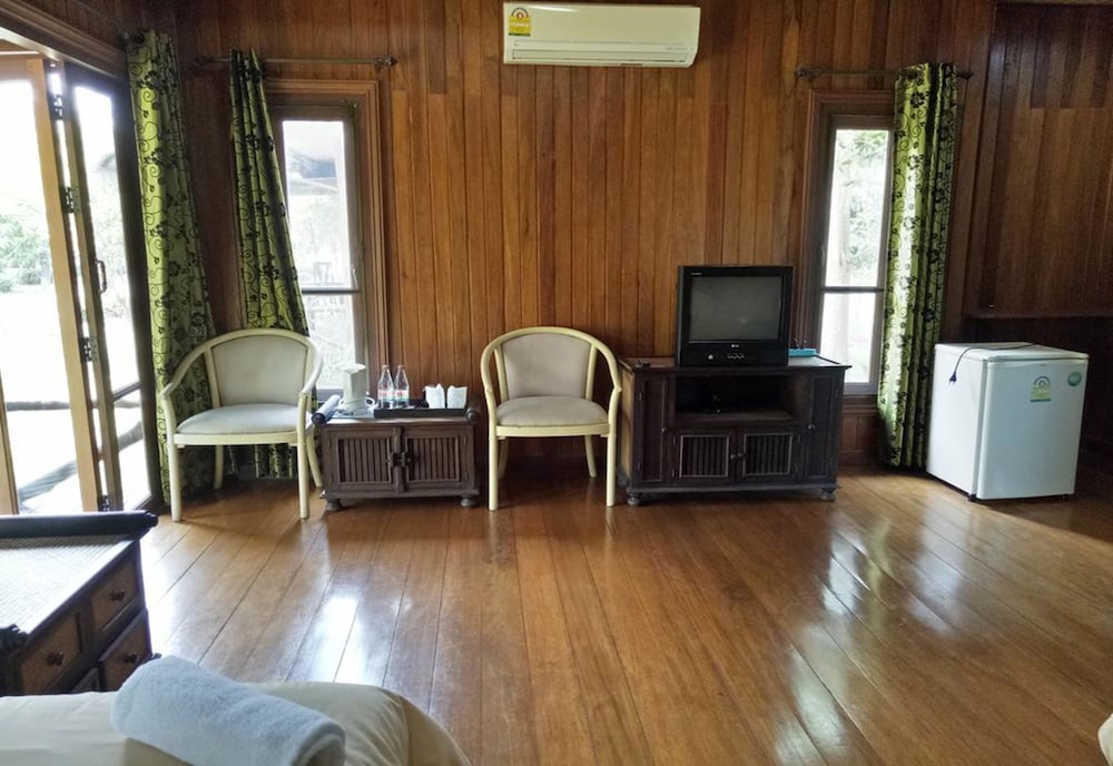 Deluxe Cottage With Twin Bed photo 3