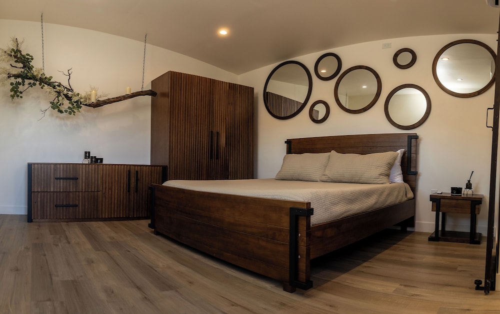 King Room, Vineyard View